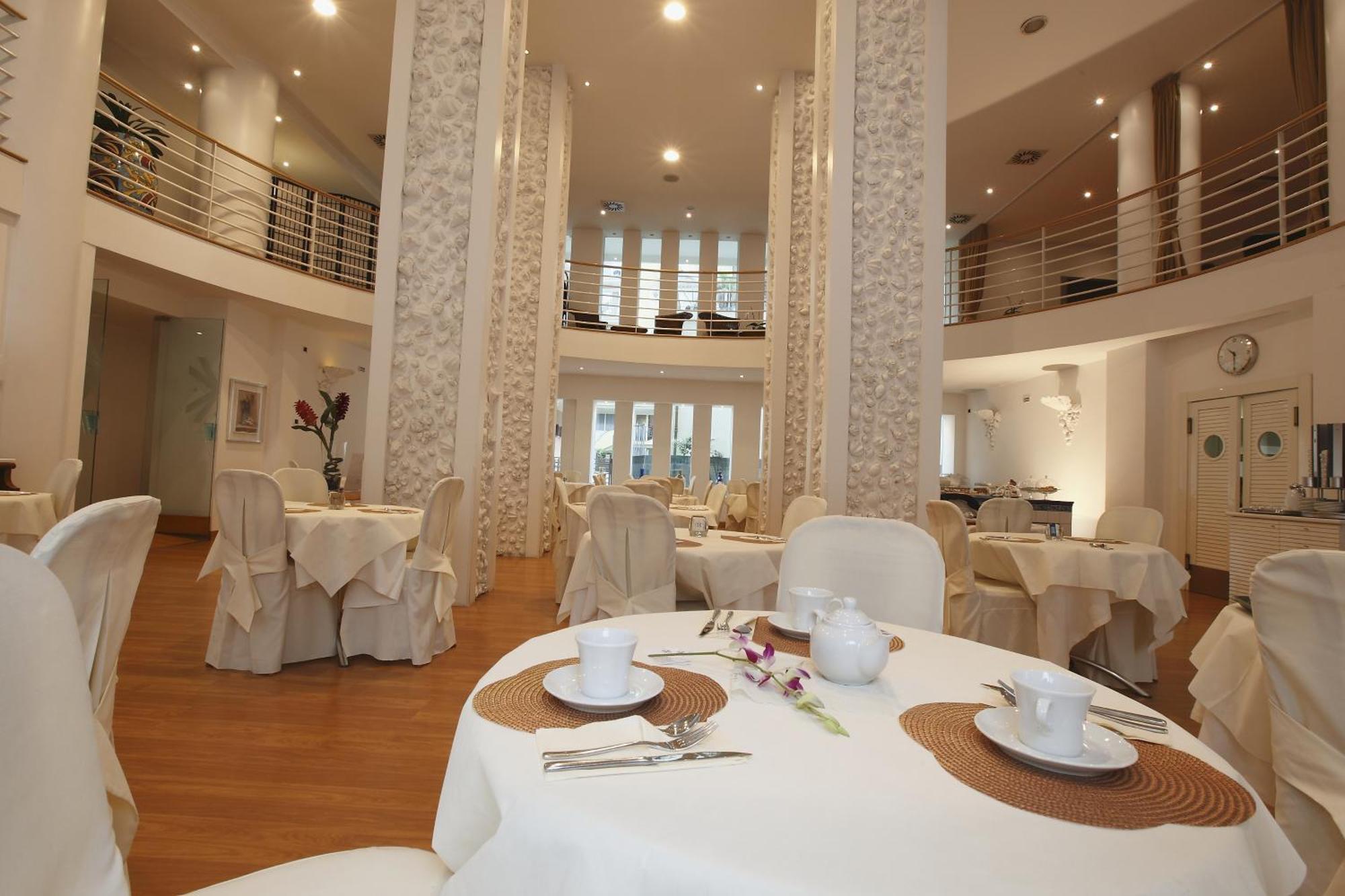 Hotel Luxor Rimini Quarto foto
